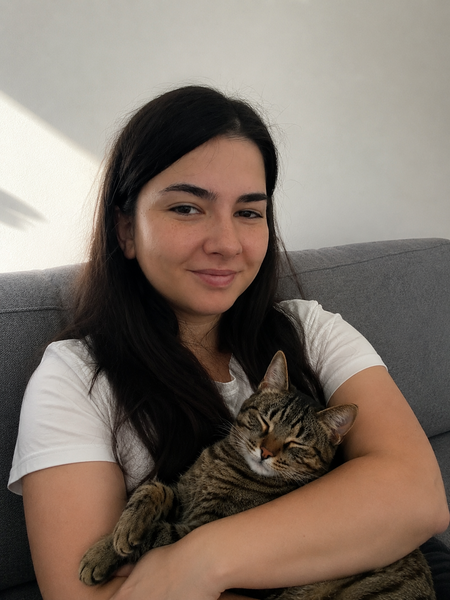 Pet Sitter Bucuresti Sector 4 – vizite la domiciliu pentru pisici si caini